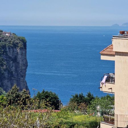 Апартаменти Savarese Luxury Palace Віко-Екуенсе Екстер'єр фото