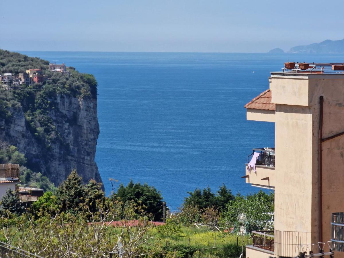 Апартаменти Savarese Luxury Palace Віко-Екуенсе Екстер'єр фото